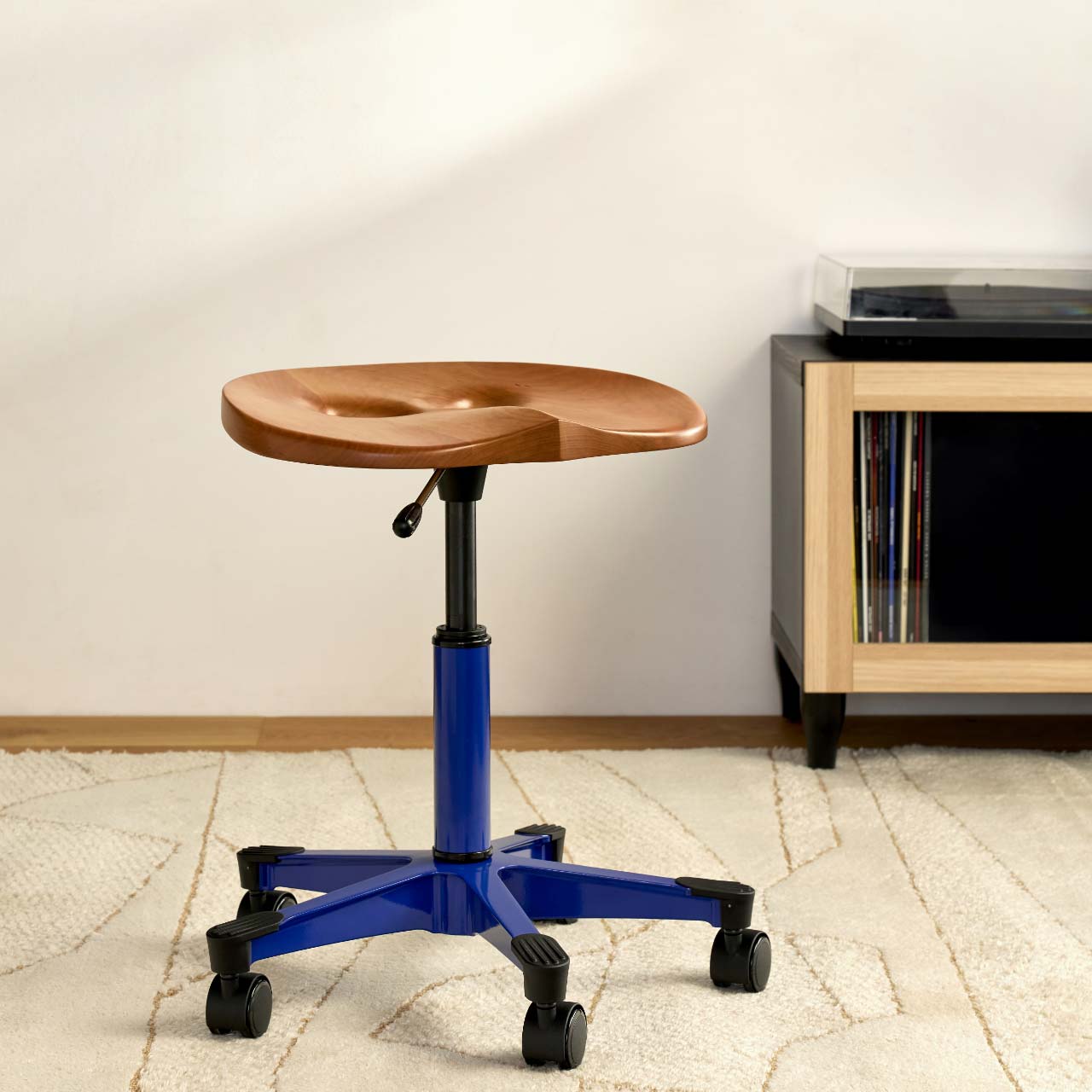 Owl Rolling Stool