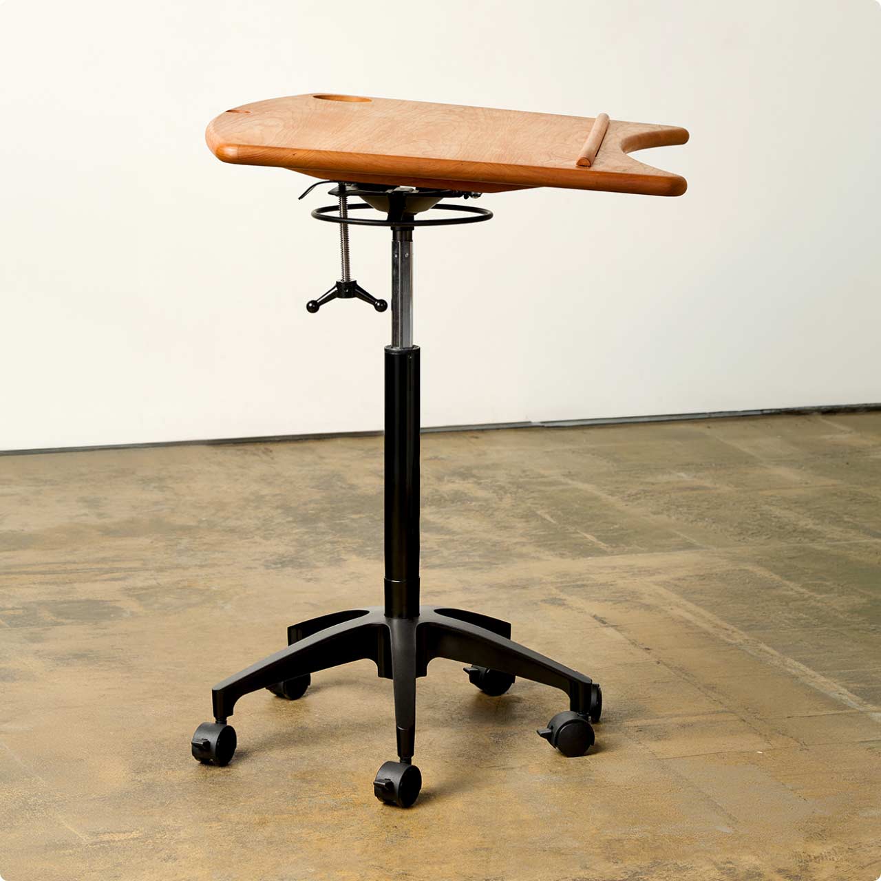 Owl Standing Desk